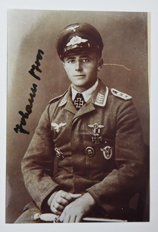 Signature of Luftwaffe KC Recipient 'Johann Boos'