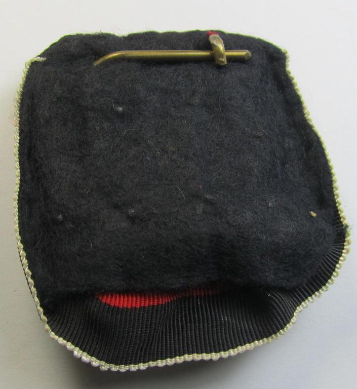 Neat, bright golden-toned WH (Heeres o. KM etc.) so-called: 'Einzelspange' (being of the 'standard-issued'- ie. 'non-detachable'-pattern) showing a WH Czech 'Anschluss'- (ie. occupation-) medal: '1 October 1938'