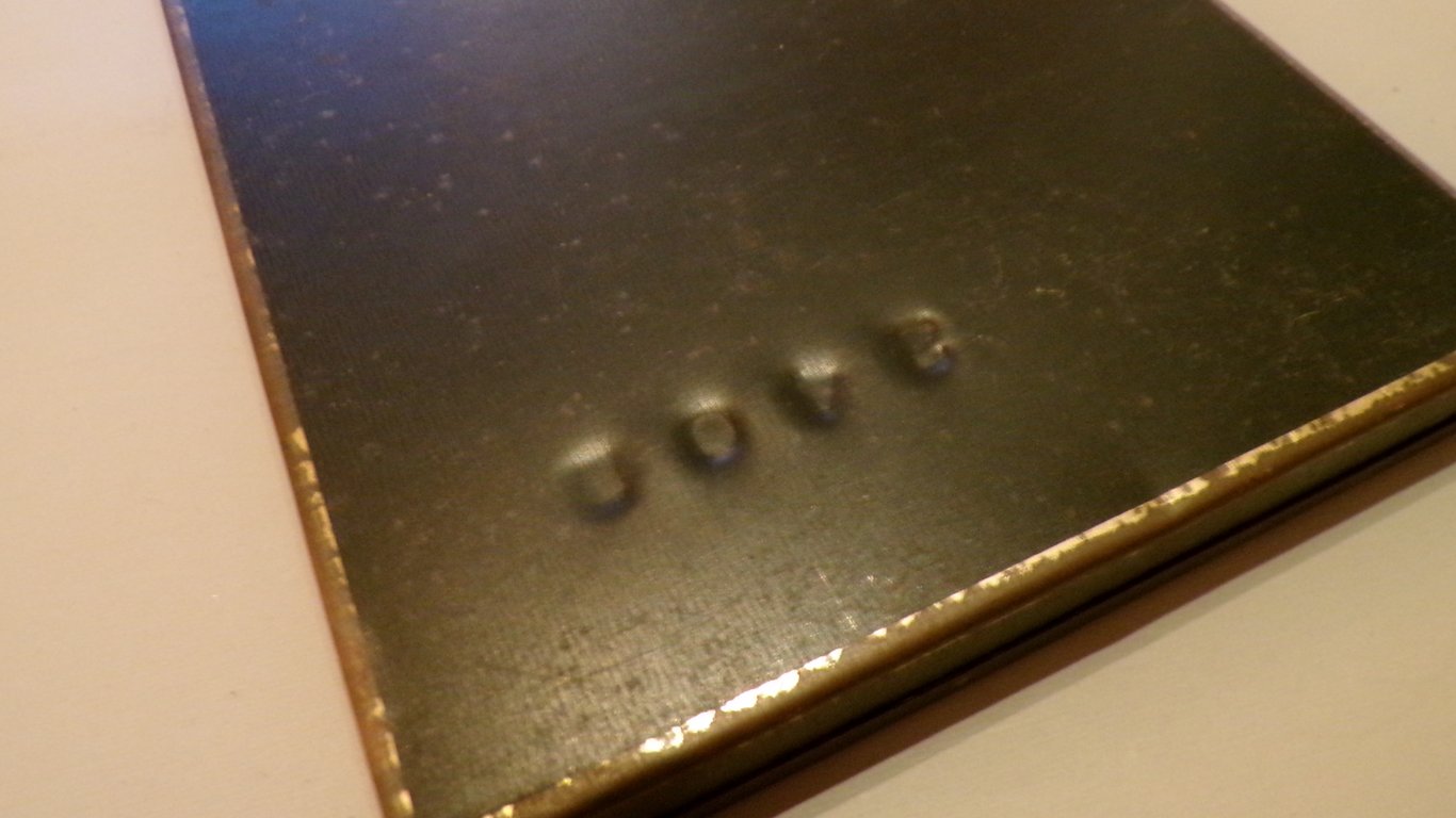 1940's Tin of Player's Navy Cut cigarettes