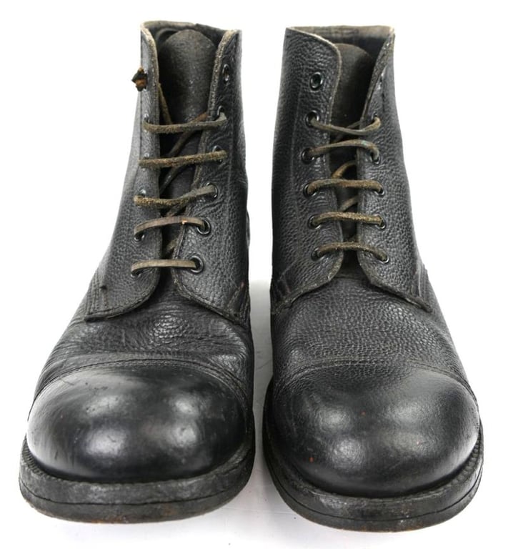 British WW2 Ammo Boots 1945