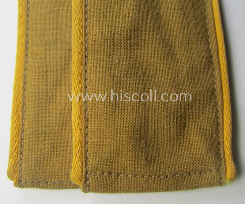 Pair of EM-type, WH (LW) 'tropical-issue'-pattern shoulderstraps: 'Soldat der Flg.- o. FJ-Trpn.'