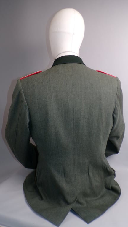 Tunic from a Hauptmann Artillerie