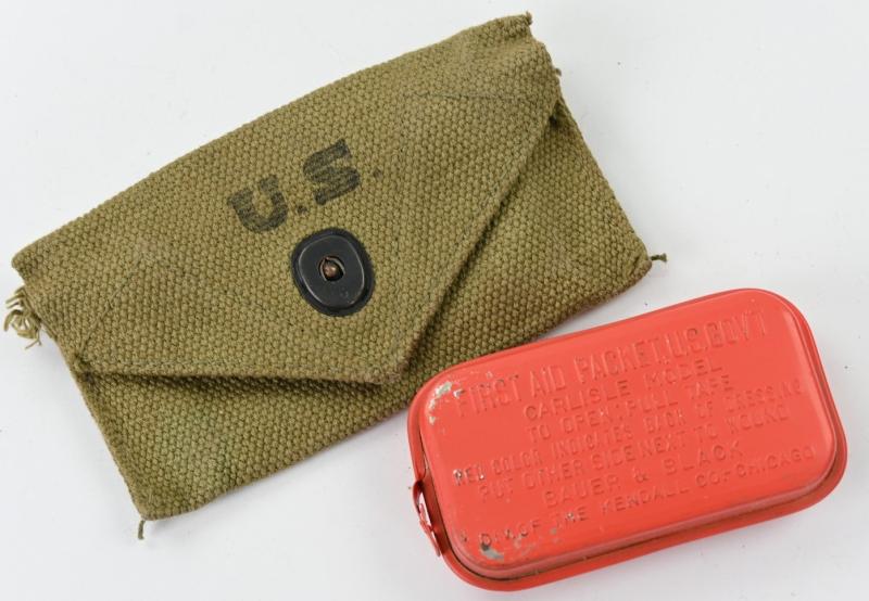 US WW2 M-1924 First Aid Pouch with First Aid Kit