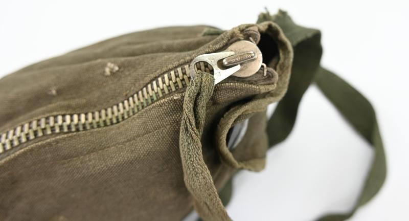 German LW FSJ Gasmask Bag with Gasmask 'edb'