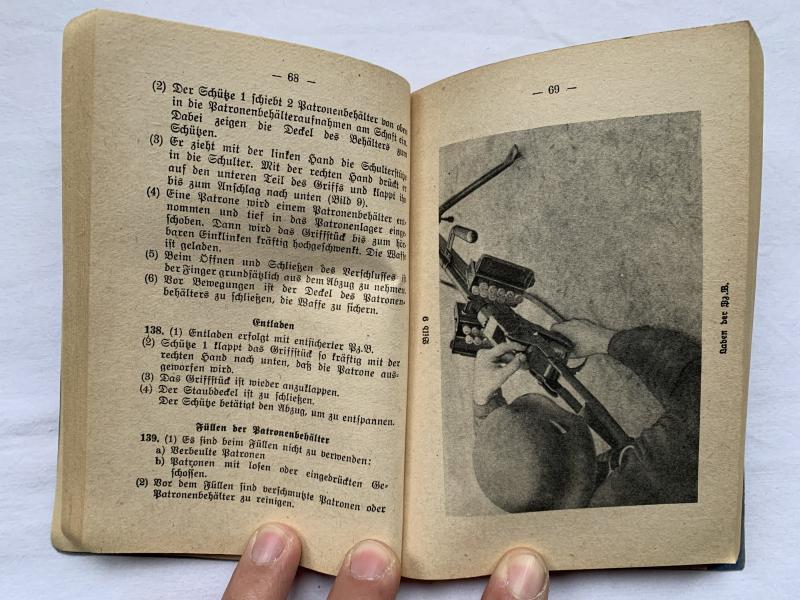 WH (Heer) Pocket size Training Instruction Booklet