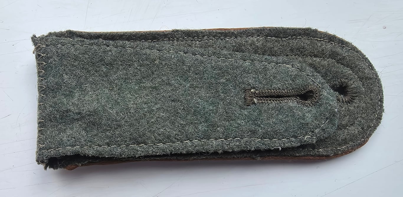 Wehrmacht M40 Kradschutzentruppe Hauptfeldwebel single strap