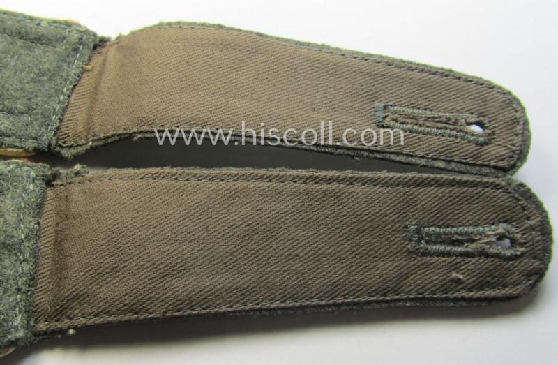 Pair of WH (Heeres) NCO-type shoulderstraps: 'Unteroffizier eines Infanterie-Rgts.'