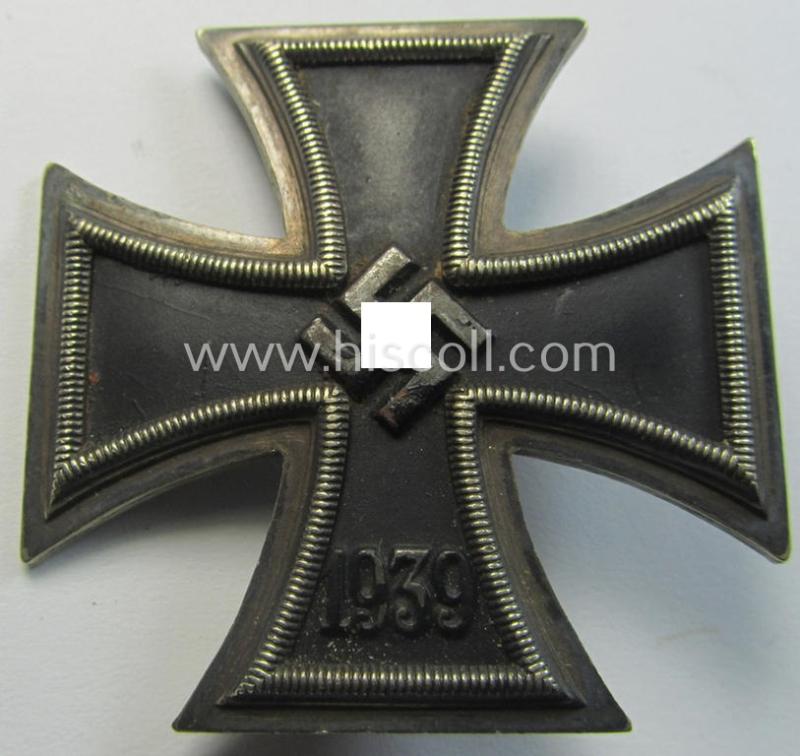 Attractive - and just moderately used! - 'Eisernes Kreuz 1. Klasse' (or: Iron Cross 1st class) being a typical non-maker-marked example that was (I deem) produced by the desirable 'Hersteller' named: 'Klein & Quenzer A.G.'