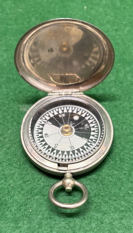 Issue Pattern of Pocket Compass Dated 1916