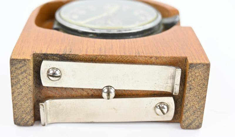 German LW Stations uhr/ Funkraum uhr FL25591