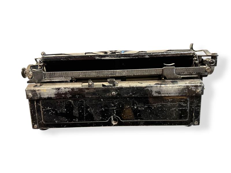 W-SS Typewriter in Transport Case