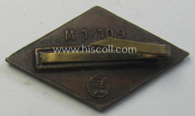 HJ (ie. 'Hitlerjugend') enamelled 'Fahrtenmesser'-pin (ie.: 'Raute'): 'RzM - M1/109'
