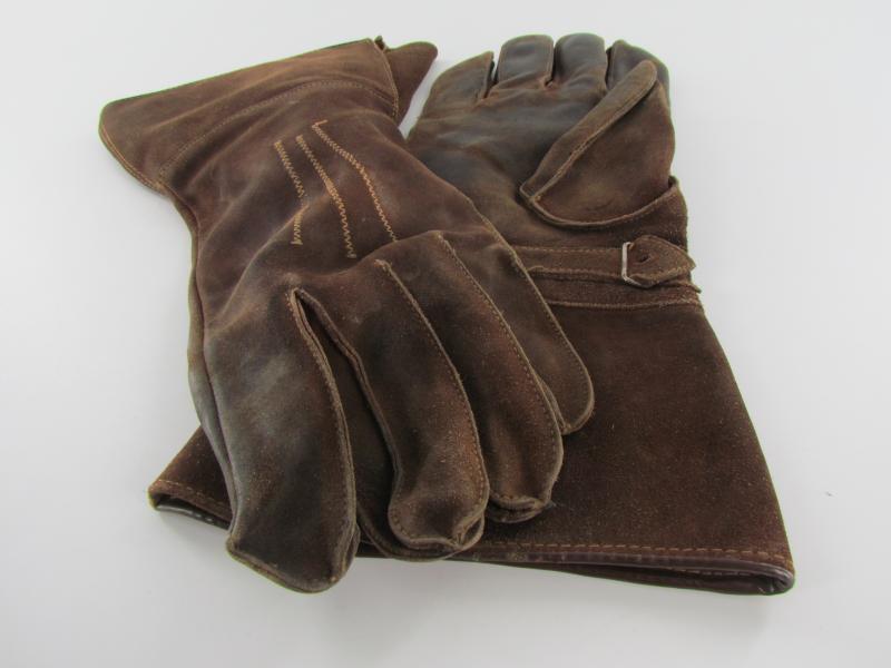 Luftwaffe Pilot Gloves dated 1944 and LBA Marked