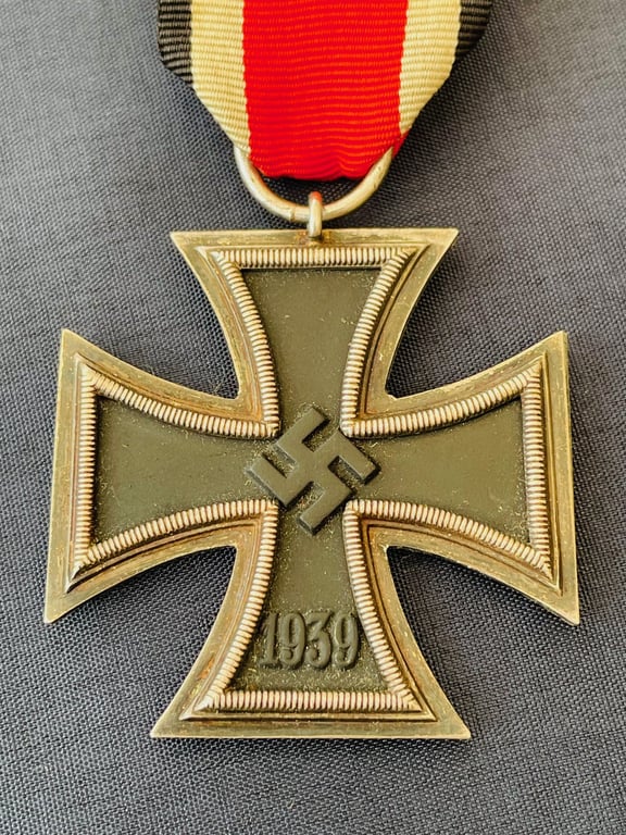 WWII GERMAN IRON CROSS 2ND CLASS WITH RIBBON. MINT CONDITION.