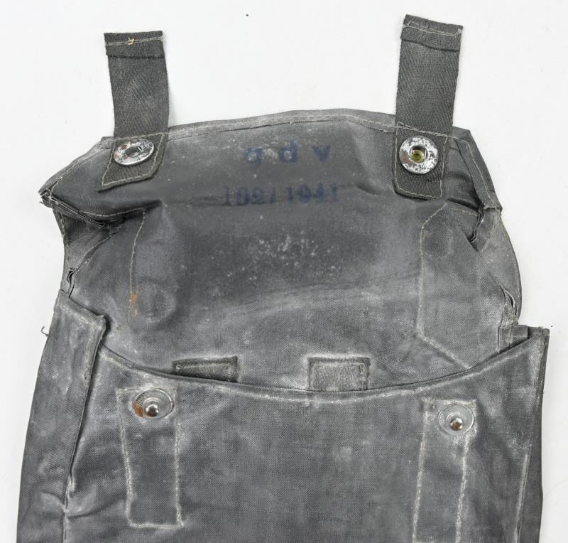German WH M31 Gascape Pouch