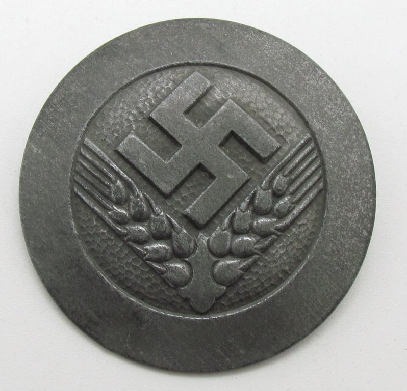 Reich Labor Service (RAD) Female “Labourmaid” Brooch (maker Deschler)