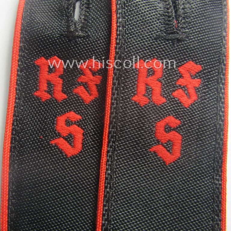 Superb - fully matching and rarely found! - bright-red-piped and neatly 'cyphered': 'Allgemeine' HJ ('Hitlerjugend') shoulderstraps as was intended for - and worn by! - a: 'Hitlerjunge' serving within the: 'RFS' (or: 'Reichsfinanzschule')