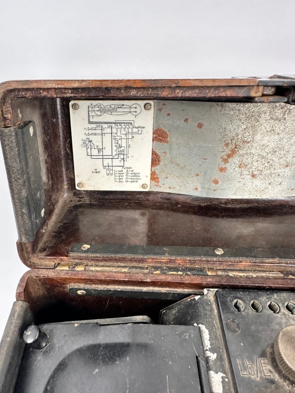 Nice original German WW2 FF33 Field Telephone (Feldfernsprecher 33) 1939