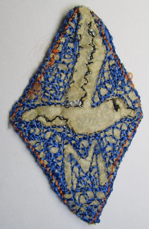 Attractive - and Dutch-produced! - example of a neatly machine-woven, NJS- (or: 'Nationale Jeugdstorm'-) related 'Meisjes'-patch as was intended for usage on the various shirts and/or tunics