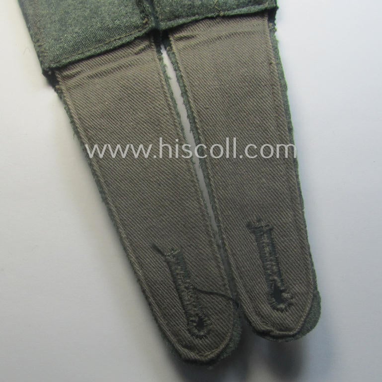 Pair of early- (ie. pre-) war-period, WH (Heeres) 'M36'- (ie. 'M40'-) pattern 'cyphered' (and pointed-styled!) EM-type shoulderstraps as intended for an: 'Soldat u. Mitglied des Artillerie-Rgts. 10'