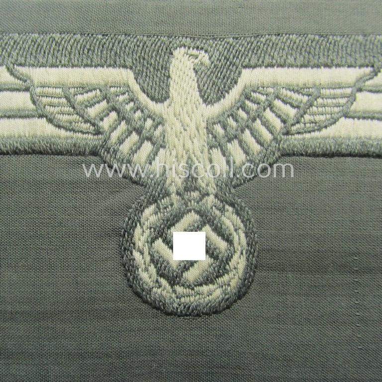Early-period, WH (Heeres) white-coloured breast-eagle (ie. 'Brustadler für Manns. u. Uffz. des Heeres')