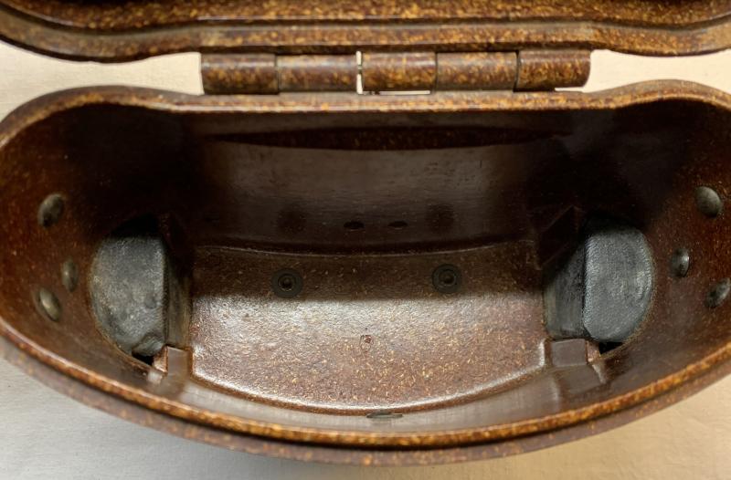 WH (Heer) Bakelite 6x30 Binoculars Case -1943-