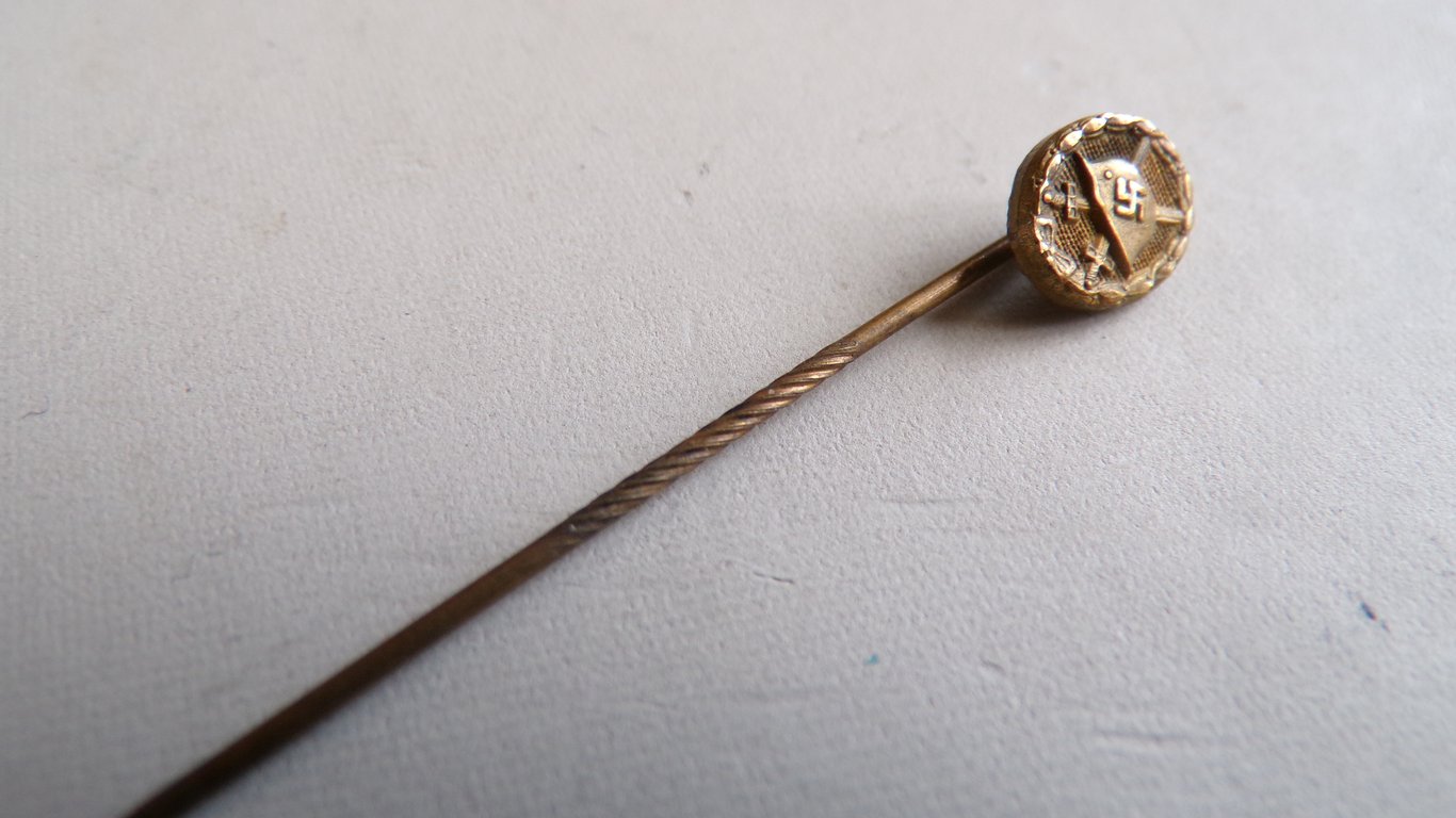 Wound Badge in Gold 9mm Miniature