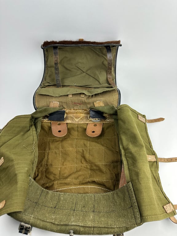 Wehrmacht Totnister "Affe" Near mint condition