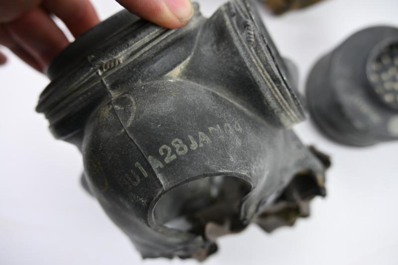 British WW2 Leightweight Gasmask in Carrying Bag