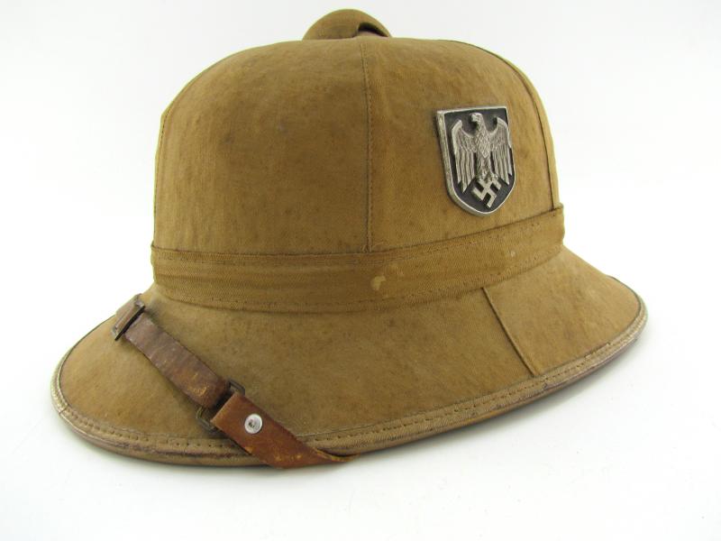 Wehrmacht Army (Heer) tropical ‘Afrikakorps’ first pattern pith helmet