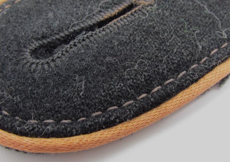 Waffen-SS Reconnaissance (Aufklärung) EM/NCO  Shoulder Board