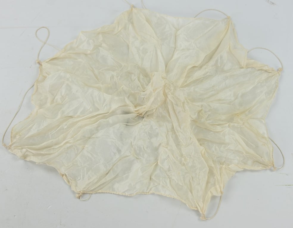 German WH Flare Parachute