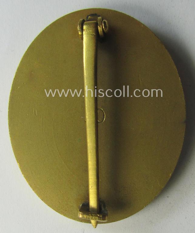 Luxuriously-styled - and I deem hardly used- nor worn! - 'Verwundeten-Abzeichen in Gold' being a typical maker- (ie. '30'-) marked- and/or: 'Buntmetall'-based example as was produced by the maker: 'Hauptmünzamt Wien'