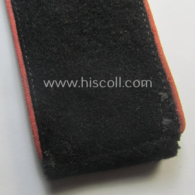 Single, WH (Heeres) early- (ie. pre-) war period, EM-type shoulderstrap (as was specifically intended to be used on the black-coloured, 'wrap-around'-styled 'Panzer'-tunics: 'Soldat der Panzer-Trpn.'