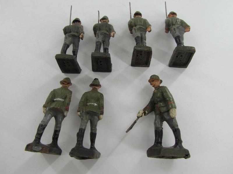 Grouping of 7 x WW2 Era German Toy Soldiers