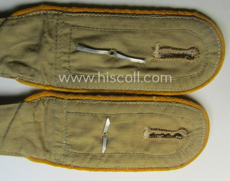 Pair of - truly used- and/or worn! - WH (Luftwaffe) 'tropical-styled' NCO-type shoulderstraps (as was specifically for usage on the tropical-shirts ie. tunics) as was intended for usage by an: 'Feldwebel der Flieger- o. Fallschirm-Trpn.'