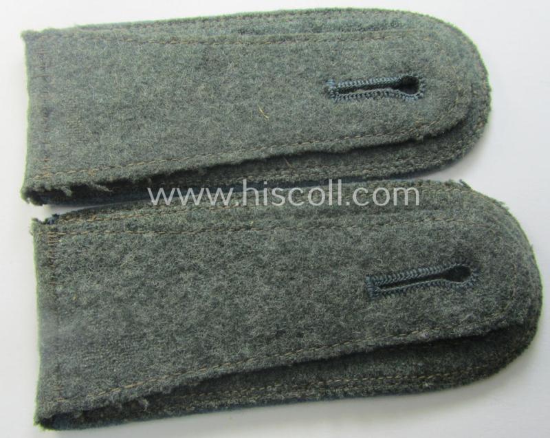 Pair of WH (Heeres) so-called: 'M40 o. M43'-pattern, NCO-type shoulderstraps: 'Uffz. der Nachschub-Trpn.'