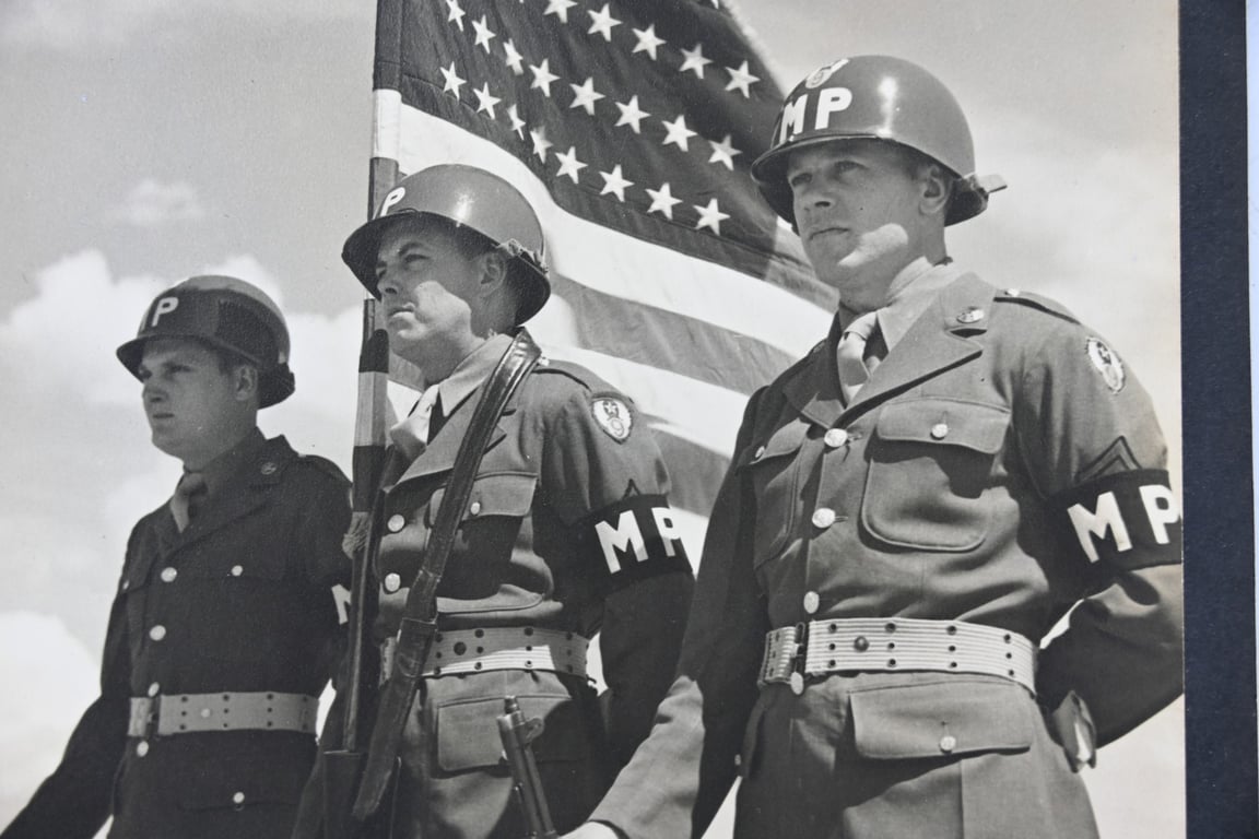 US WW2 Press Photo 'Color Guard'