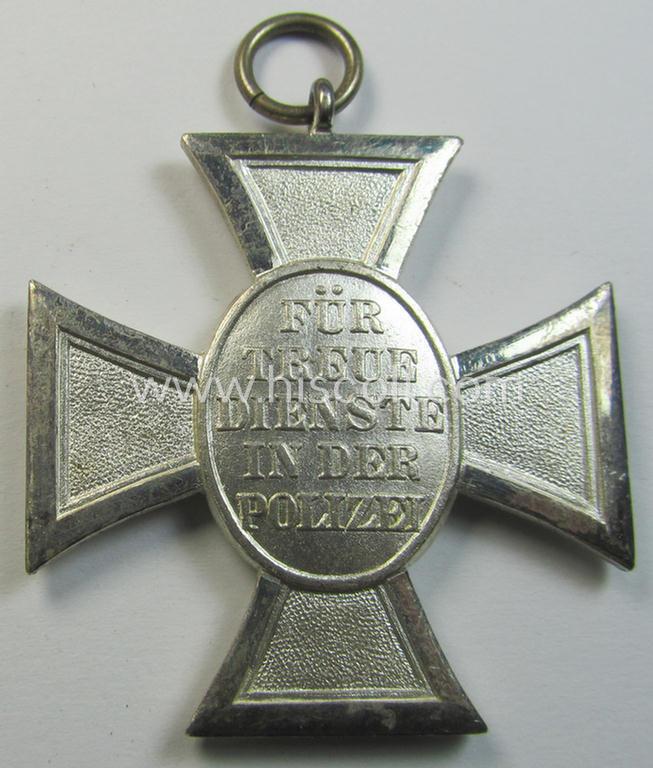 Superb, silver-class 'Polizei-Dienstauszeichnung 2. Stufe' (or: police loyal-service medal second class) being a non-maker-marked example that comes together with its accompanying (scarcely seen!) ribbon (ie. 'Bandabschnitt')