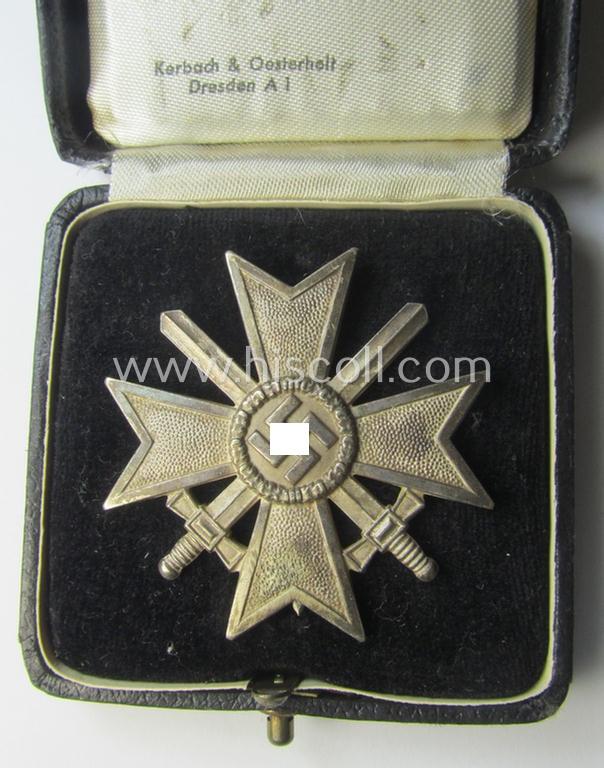 'KvK 1. Kl. mit Schwertern' being a neatly maker (ie. '62'-) marked example that comes in its equally maker- (ie. 'Kerbach & Oesterhelt'-) marked etui