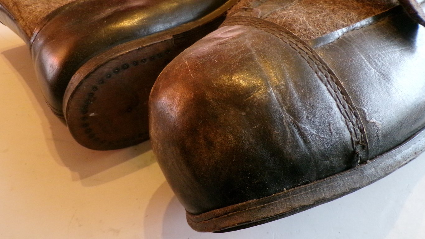 Cold weather boots (Winterstiefel)