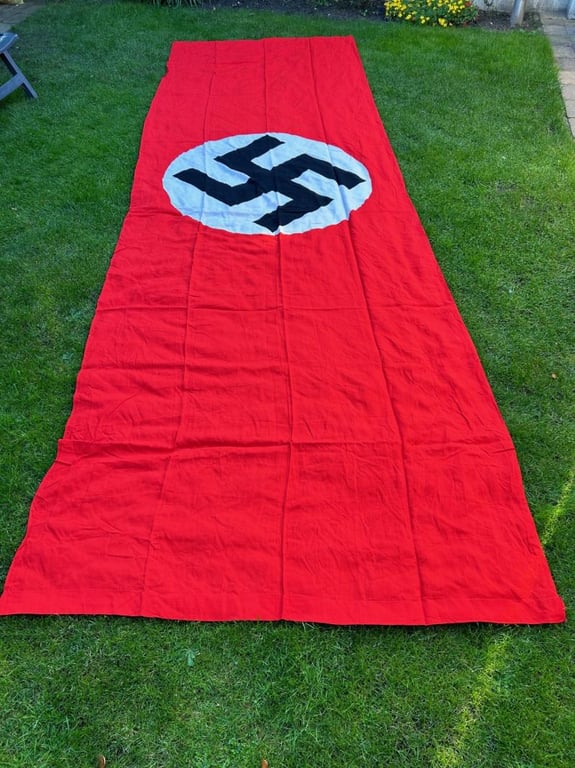 Very Large Third Reich Hausfahne (Banner) ....Mint