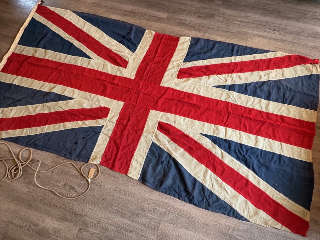 RARE WW1 PATRIOTIC RECRUITMENT PANEL STICHED BRITISH UNION JACK FLAG.
