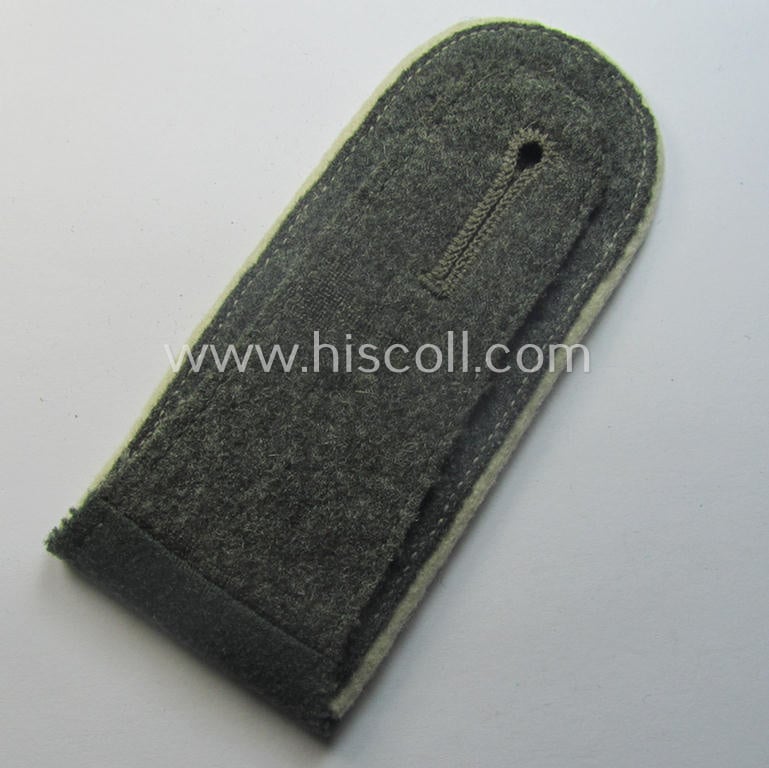 Superb - albeit single! - early- (ie. mid-) war-period- (ie. 'M40'-pattern) neatly 'cyphered' WH (Heeres) EM-type shoulderstrap as was intended for a: 'Soldat der Infanterie-Truppen u. Mitglied des Wehrkreis-Kds. 5'