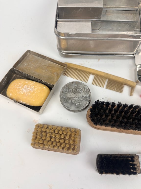 Original Wehrmacht Personal "Mica" Kit' (Soldaten Wirtschaftskasten)