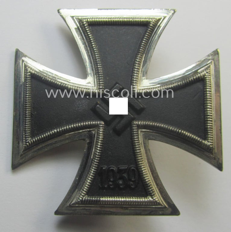 Superb, 'Eisernes Kreuz 1. Klasse' (ie. Iron Cross 1st class) being a non-maker-marked (but I deem by: 'S & L'- produced!) example and that comes complete in its specific etui