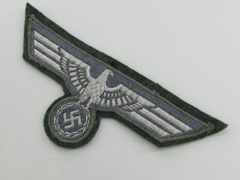 M33 Wehrmacht army (Heer) ‘BeVo’ flatwire breast eagle