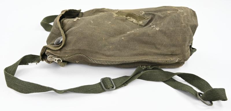 German LW FSJ Gasmask Bag with Gasmask 'edb'