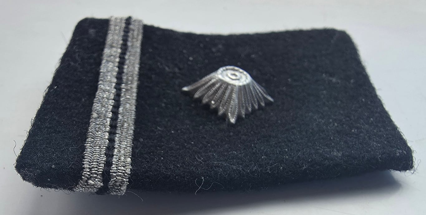 Waffen-SS NCO collar rank tab