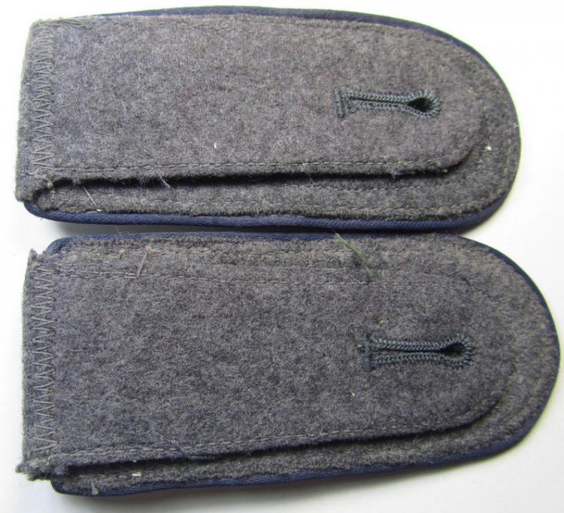 Superb - and/or fully matching! - neatly 'cyphered' pair of WH (Luftwaffe) NCO-type shoulderstraps as piped in the darker-blue-coloured branchcolour as was intended for a: 'Feldwebel der Sanitäts-Truppen'